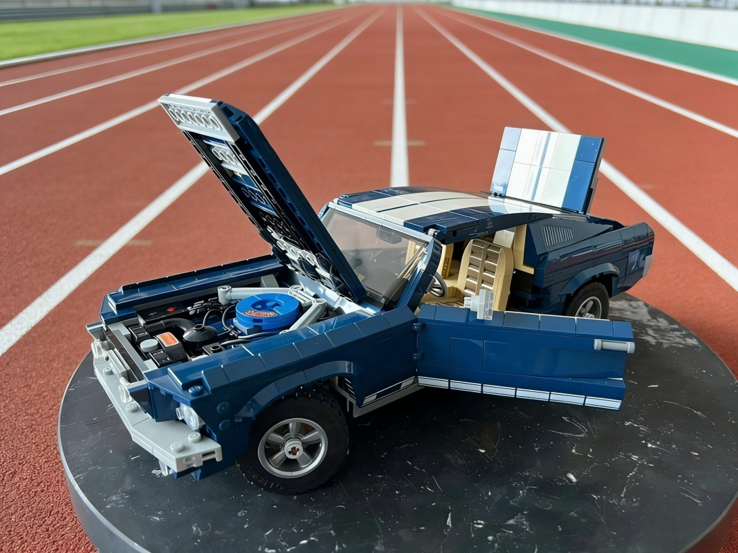 Car Accessories Oman - New MOC Blue Car Model, Home