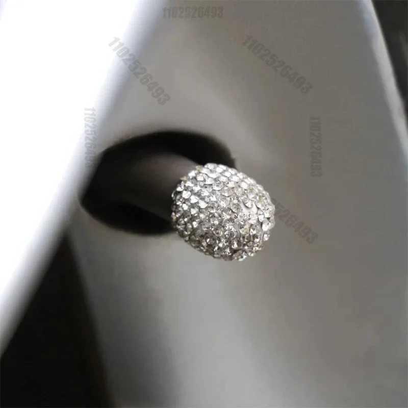2/4PCS Diamond Car Tire Valve  - مراجعة Steering Wheel Cover وسعره
